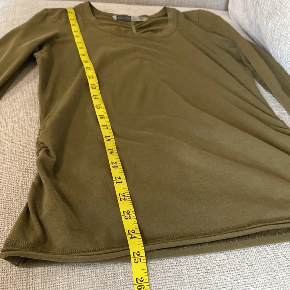 Athleta Olive Long Sleeve Ruched Sides Top S - Picture 10 of 11